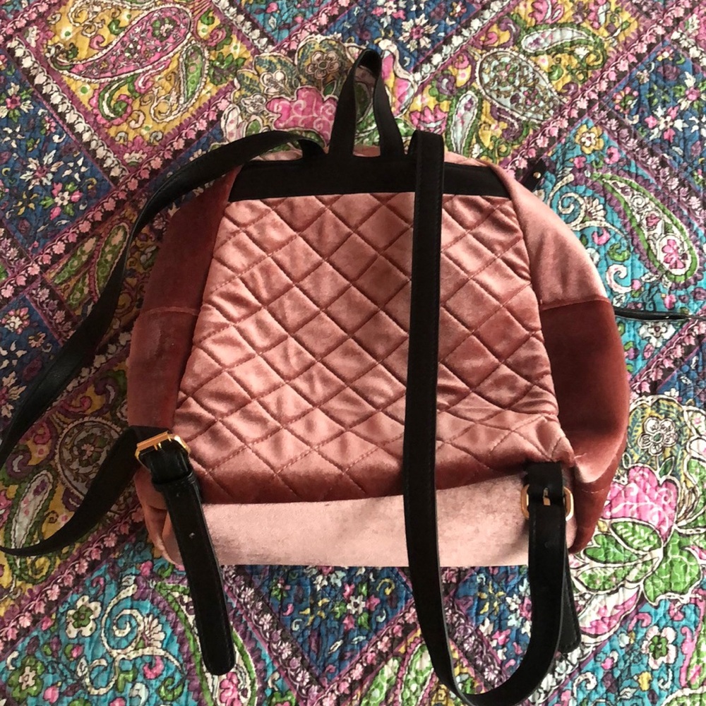 Handbag - Picture 2 of 3